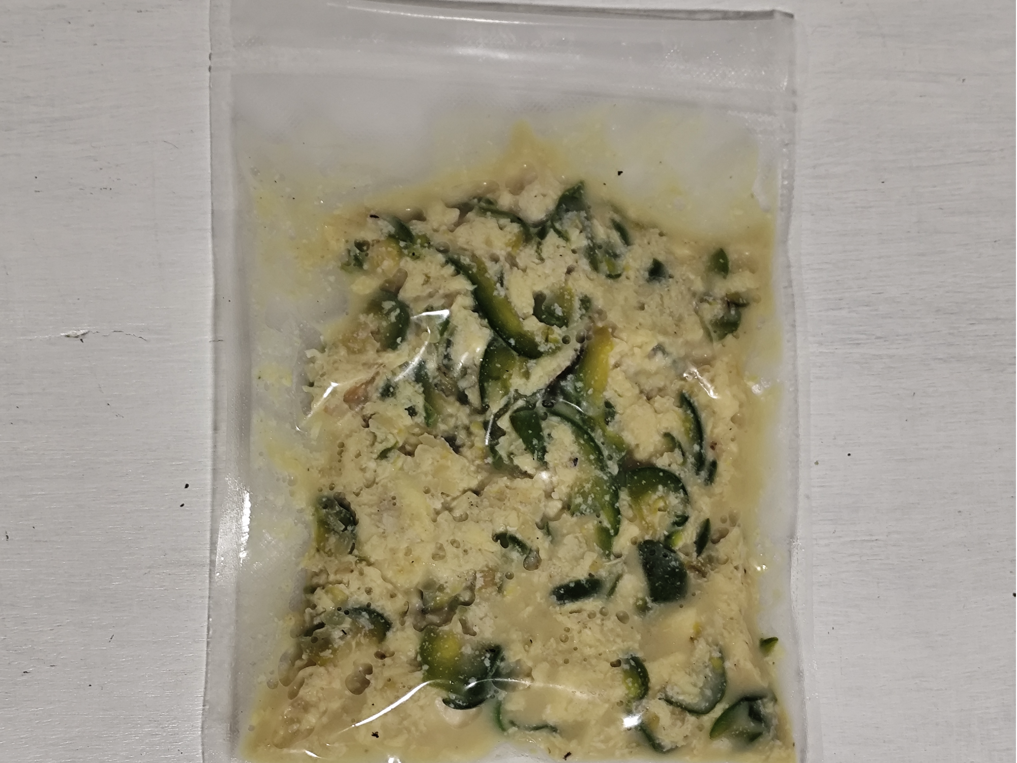 Revuelto de huevo, zapallitos y ricota