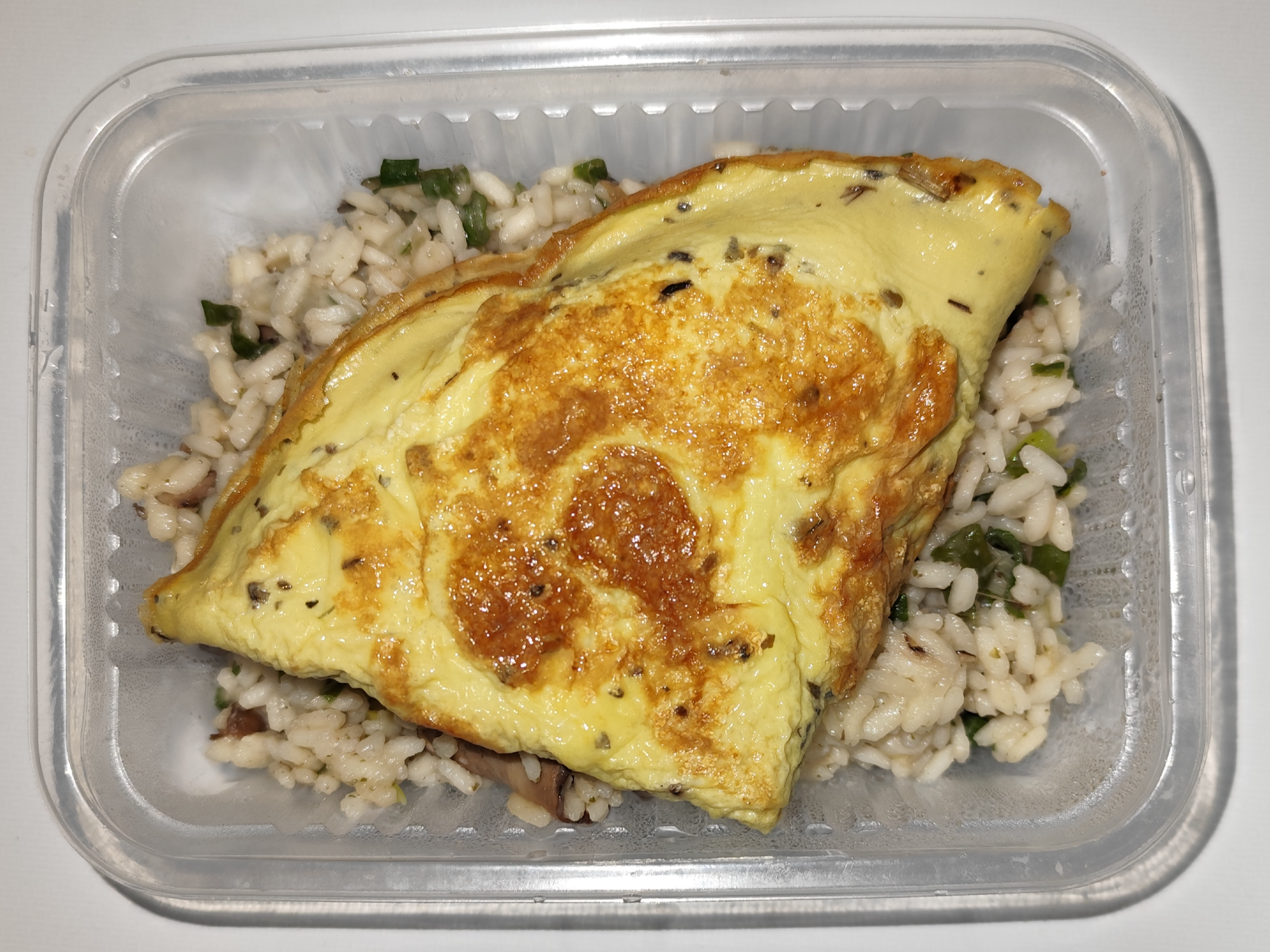 Omelette de queso y tomate acompañado de risotto de portobelos