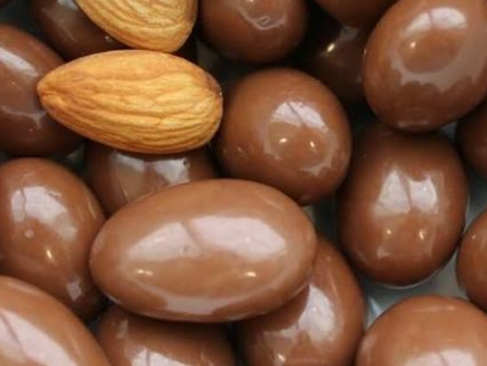 ALMENDRAS CON CHOCOLATE