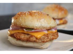 POLLO CROCANTE CON CHEDDAR  (cod 013)