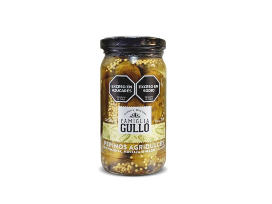 Pepinos  agridulces en vinagre