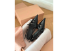 Sandalias de tacon. elegante