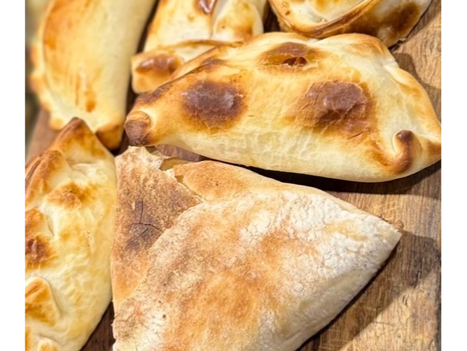 1/2 DOCENA DE EMPANADAS