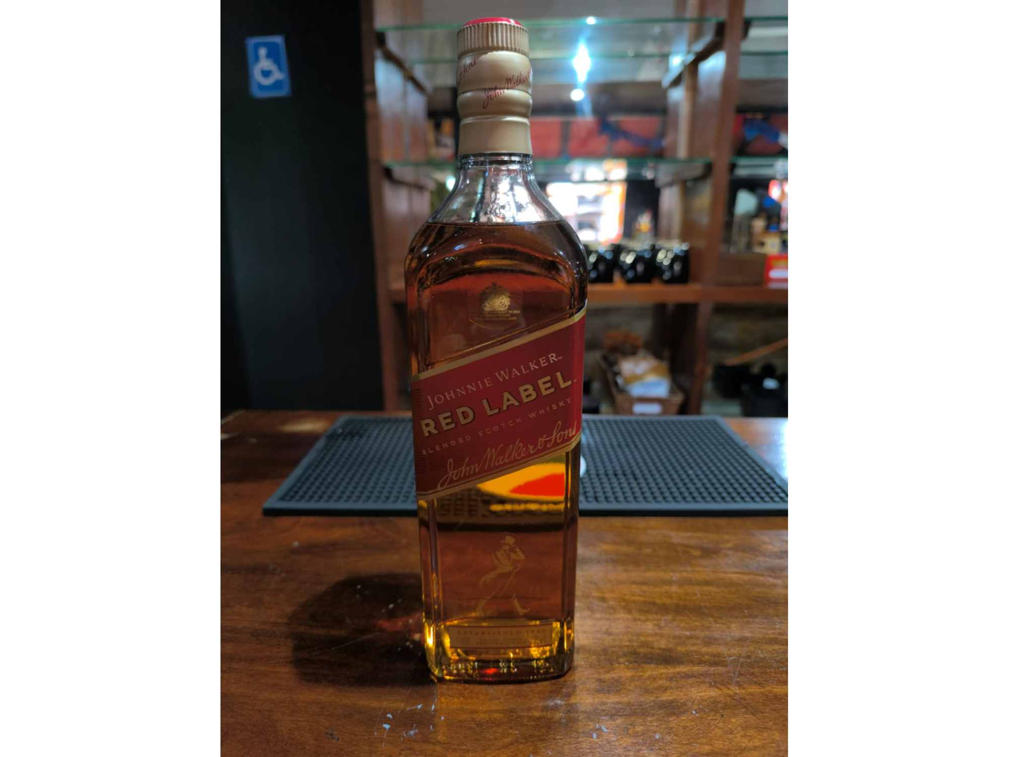 JOHNNIE WALKER RED LABEL