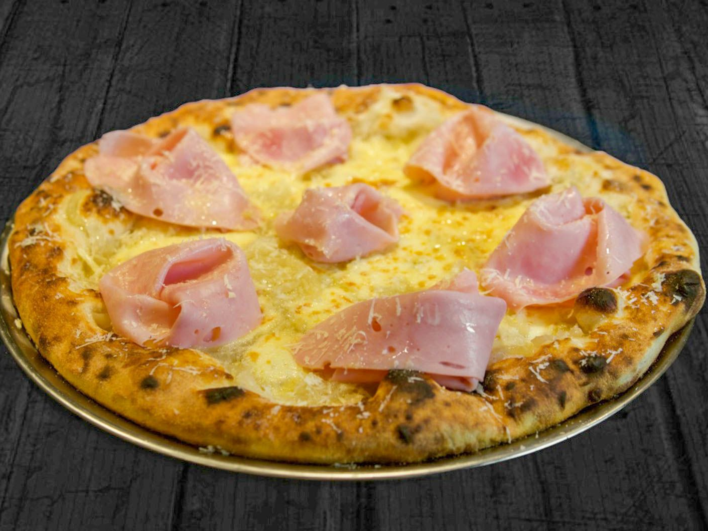 Pizza Fugazzeta y Jamon Grande