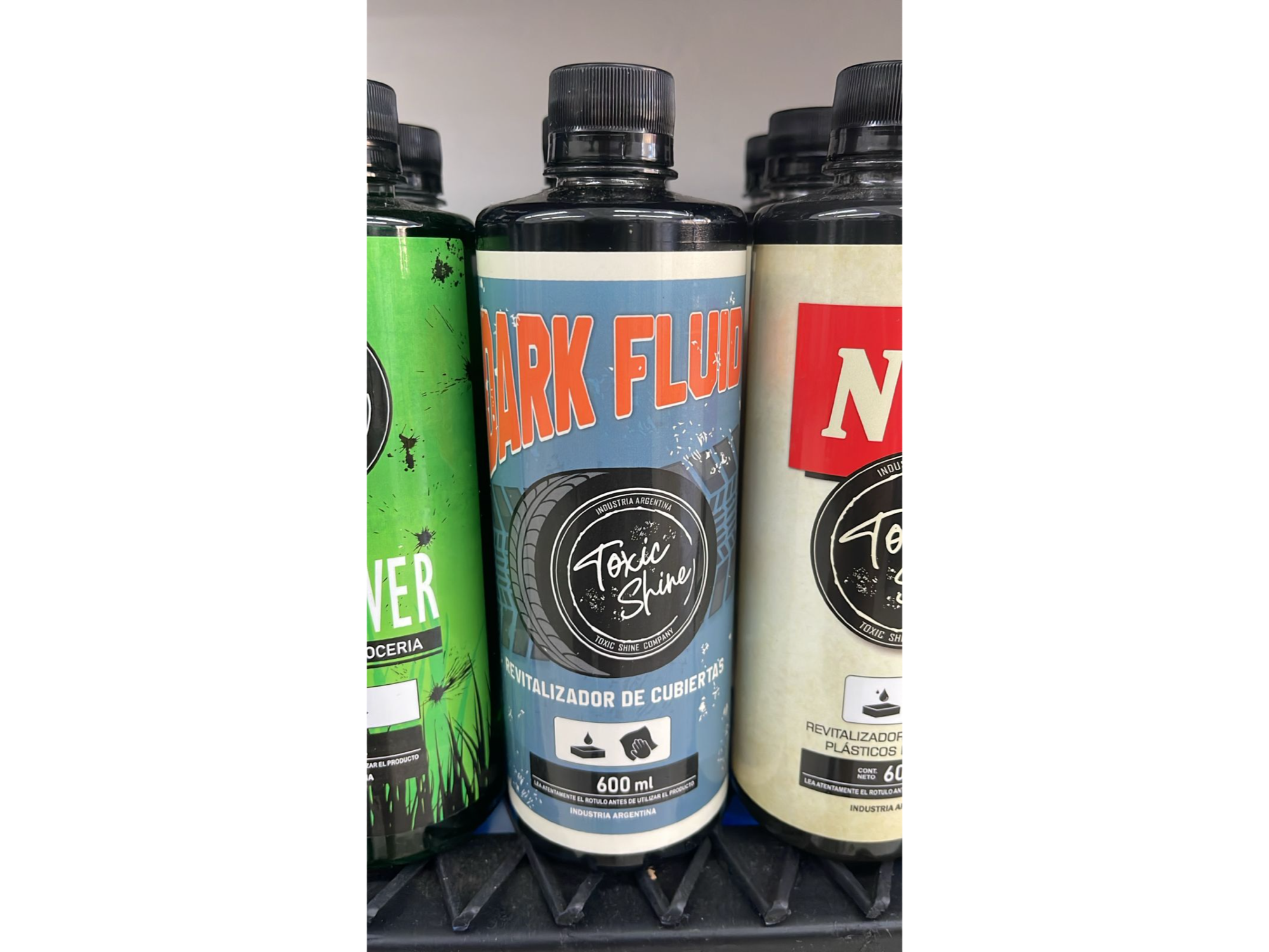 DARK FLUID