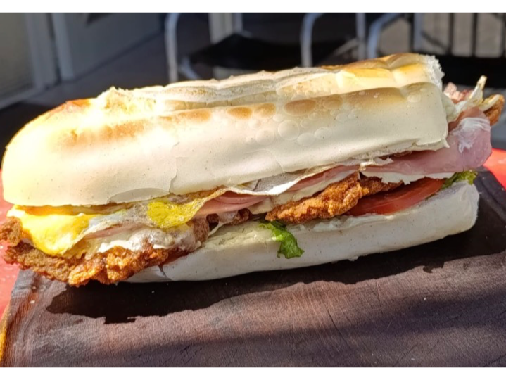 2 sandwich de milanesa