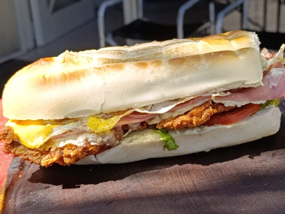 SANDWICH DE MILANESA