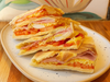 Árabe Prensado Jamón, Queso, Tomate y Huevo
