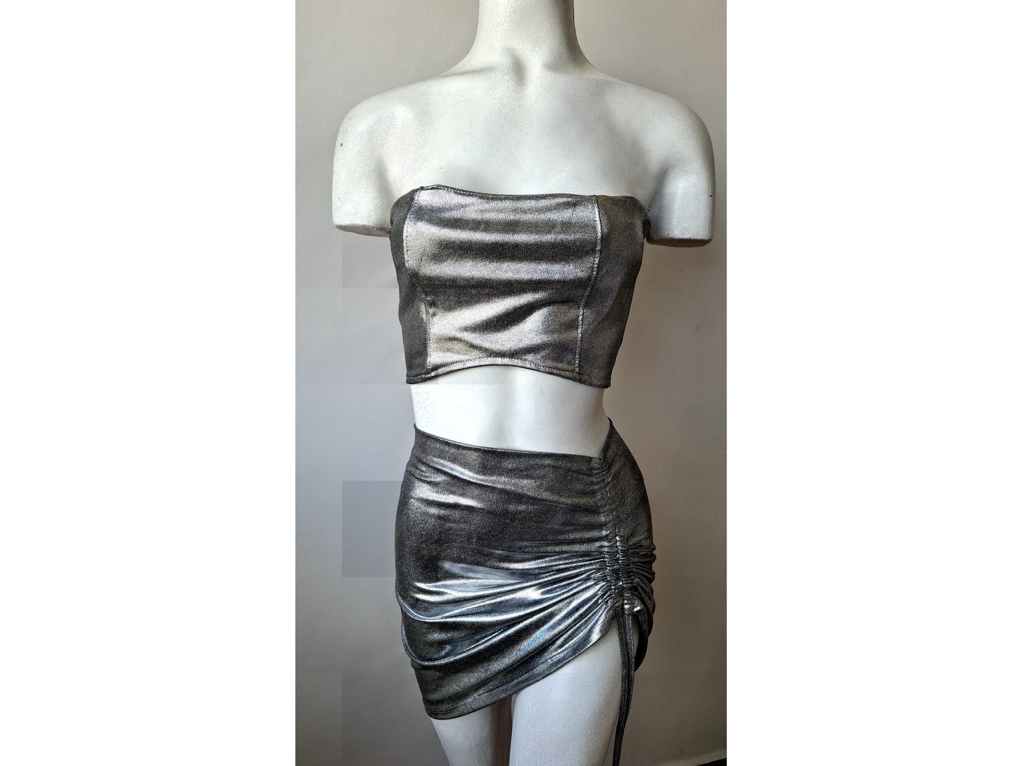 Set metalizado plateado