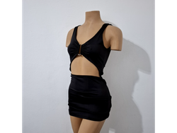 Vestido negro aplique plateado