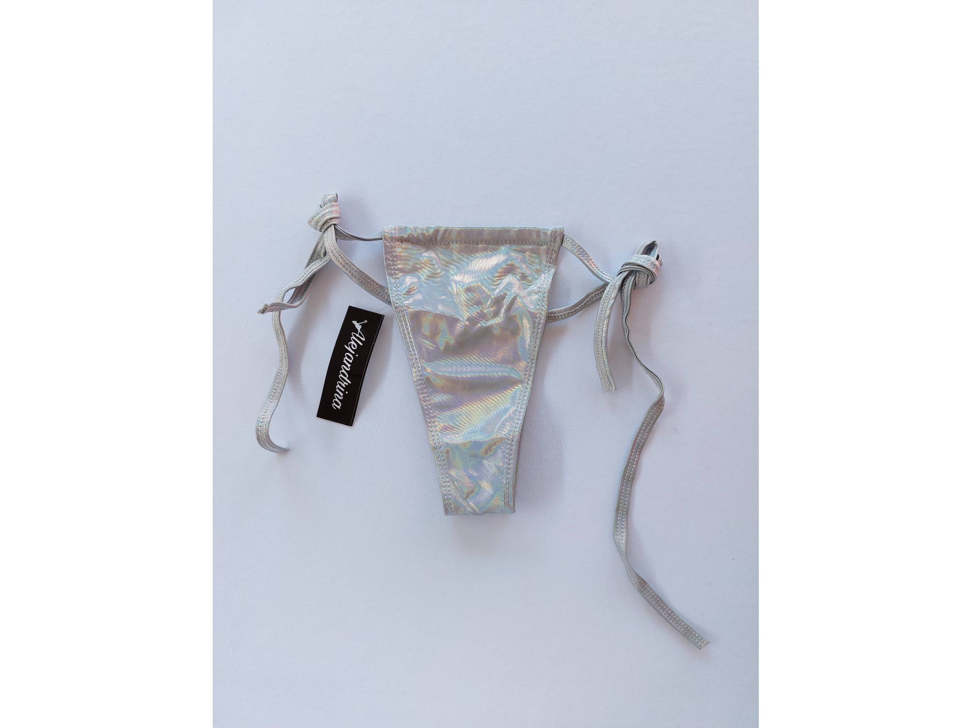 Colaless holográfica