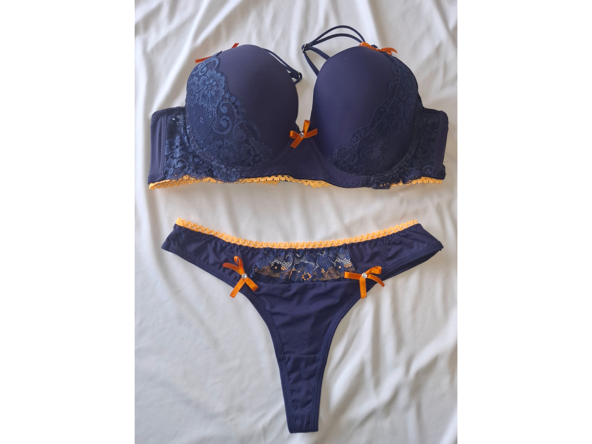 Conjunto azul y naranja