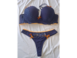 Conjunto azul y naranja