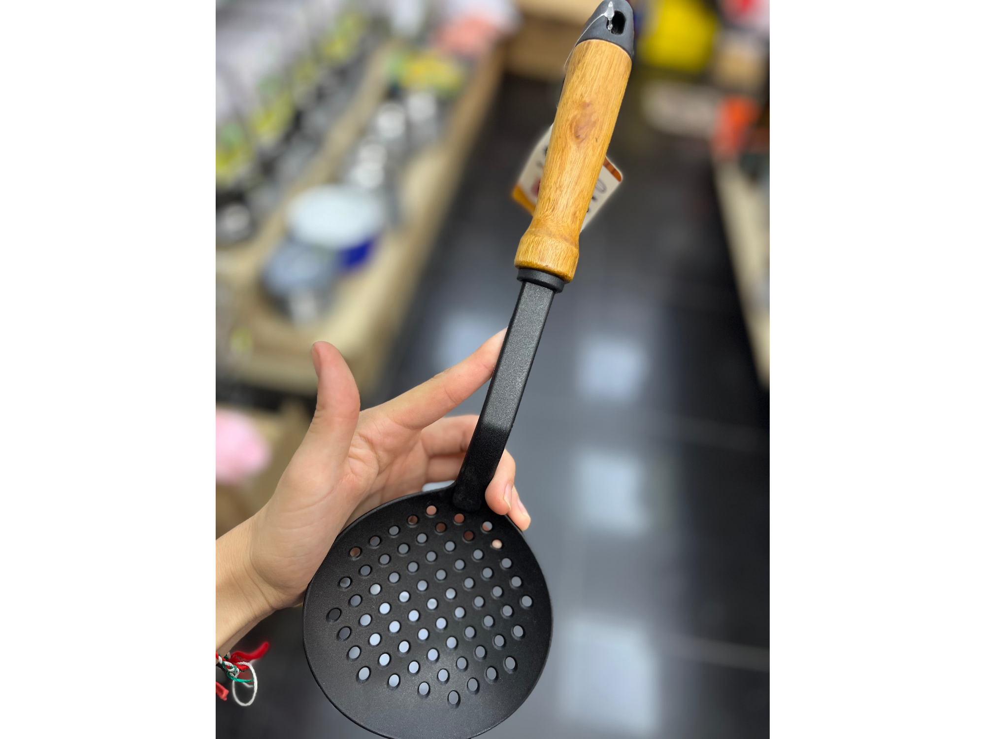 ESPUMADERA NYLON NEGRO