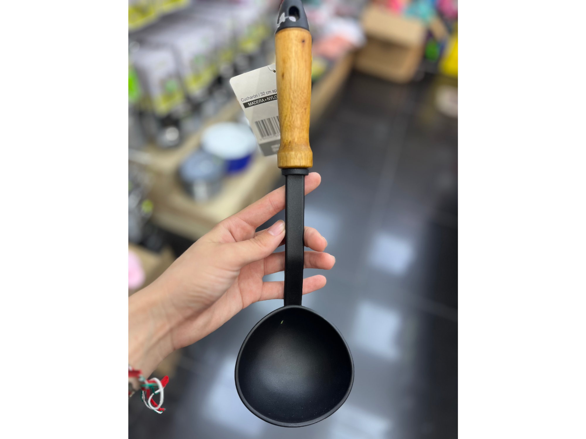 CUCHARON NYLON NEGRO