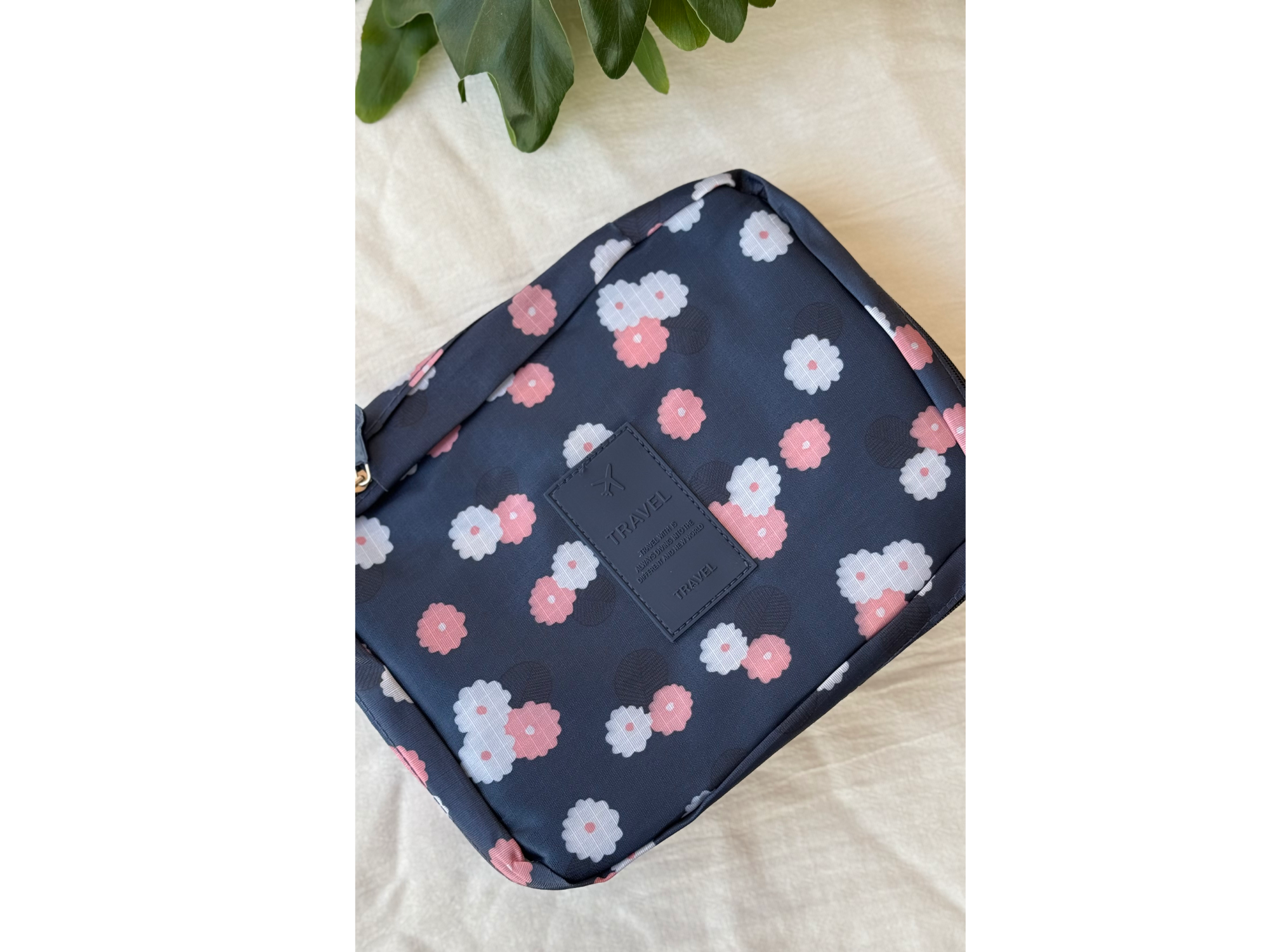 Azul con flores