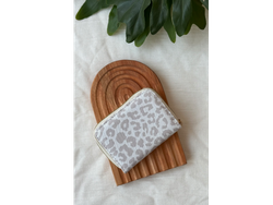 Tarjetero animal print