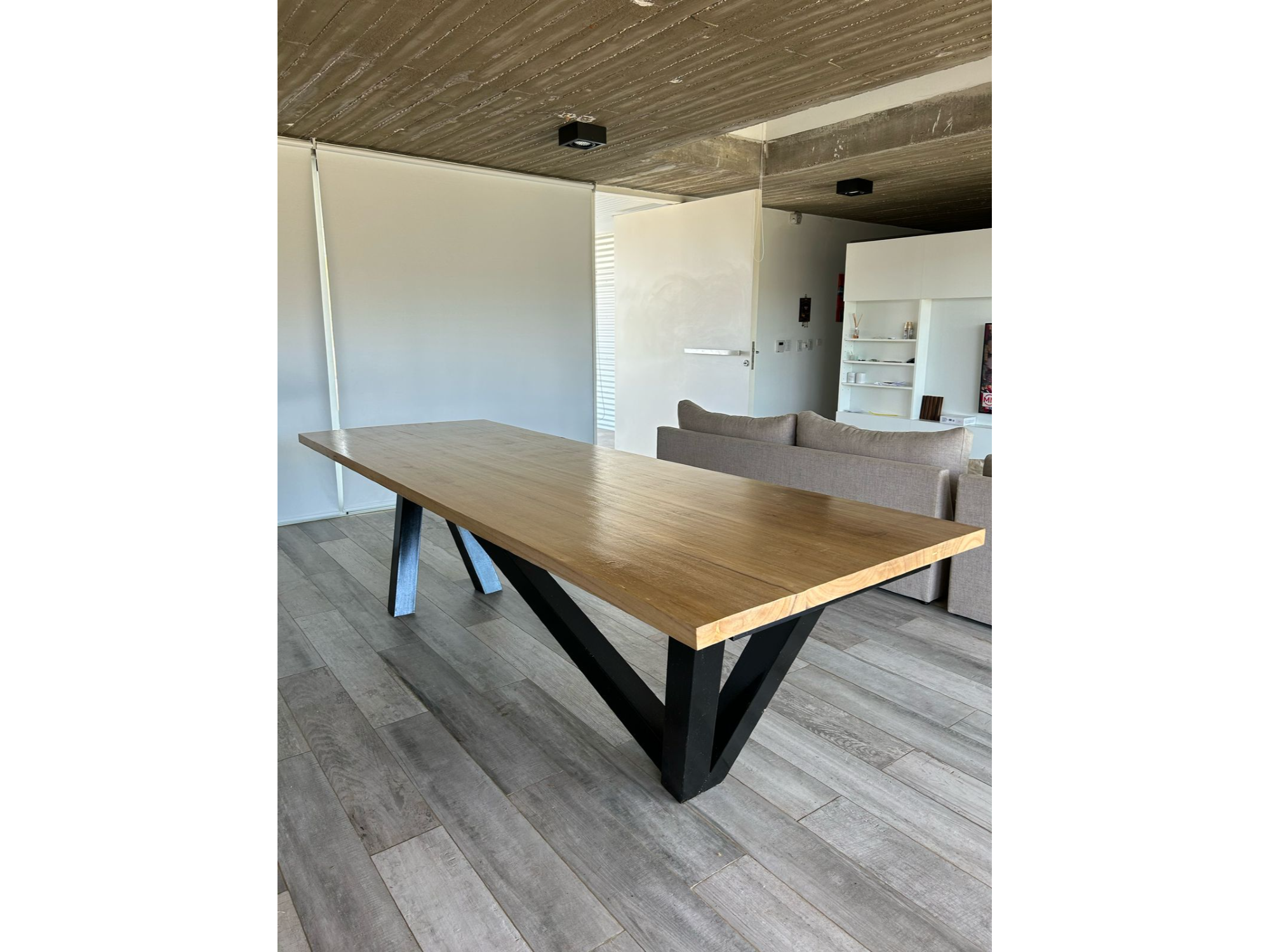 Mesa en kiri