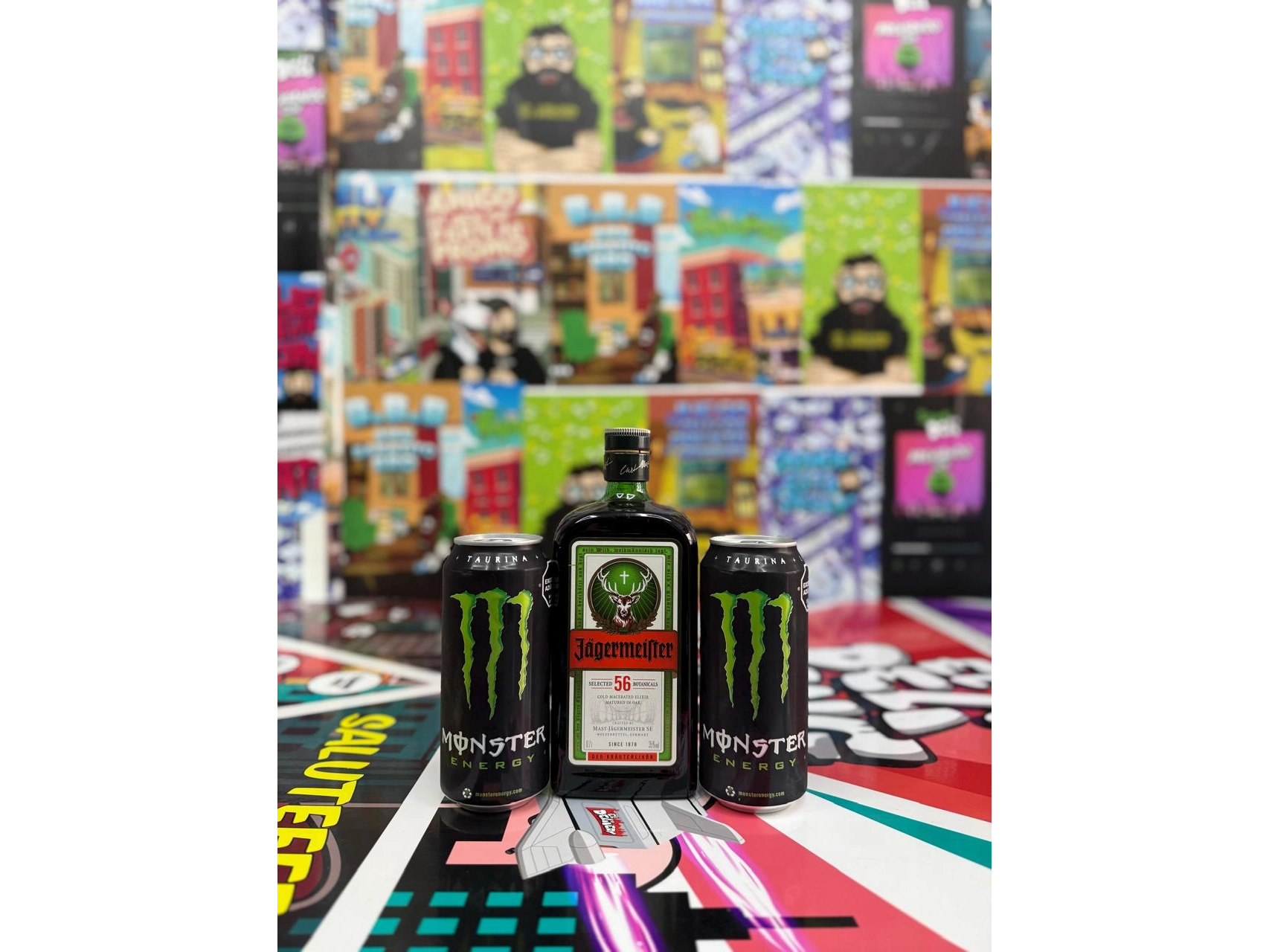 Jagermeister 700cc + 2 Monster 473cc