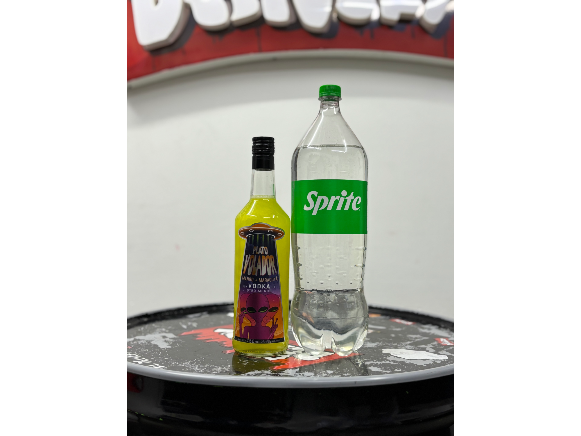 Vodka Plato Volador + Sprite 2.25lt