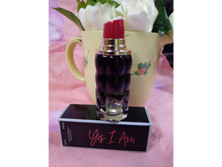 YES IAM , Cacharel réplica EDP