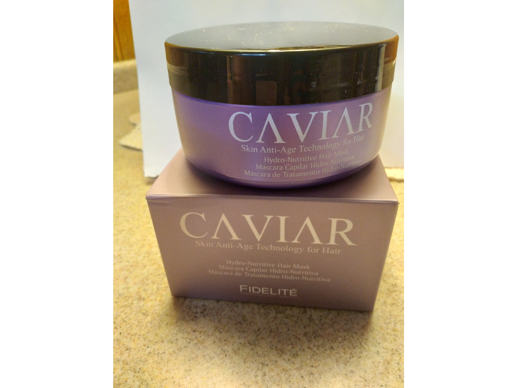 CAVIAR skyn anti age Fidelite.
