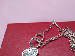 Pulsera de plata con corazón