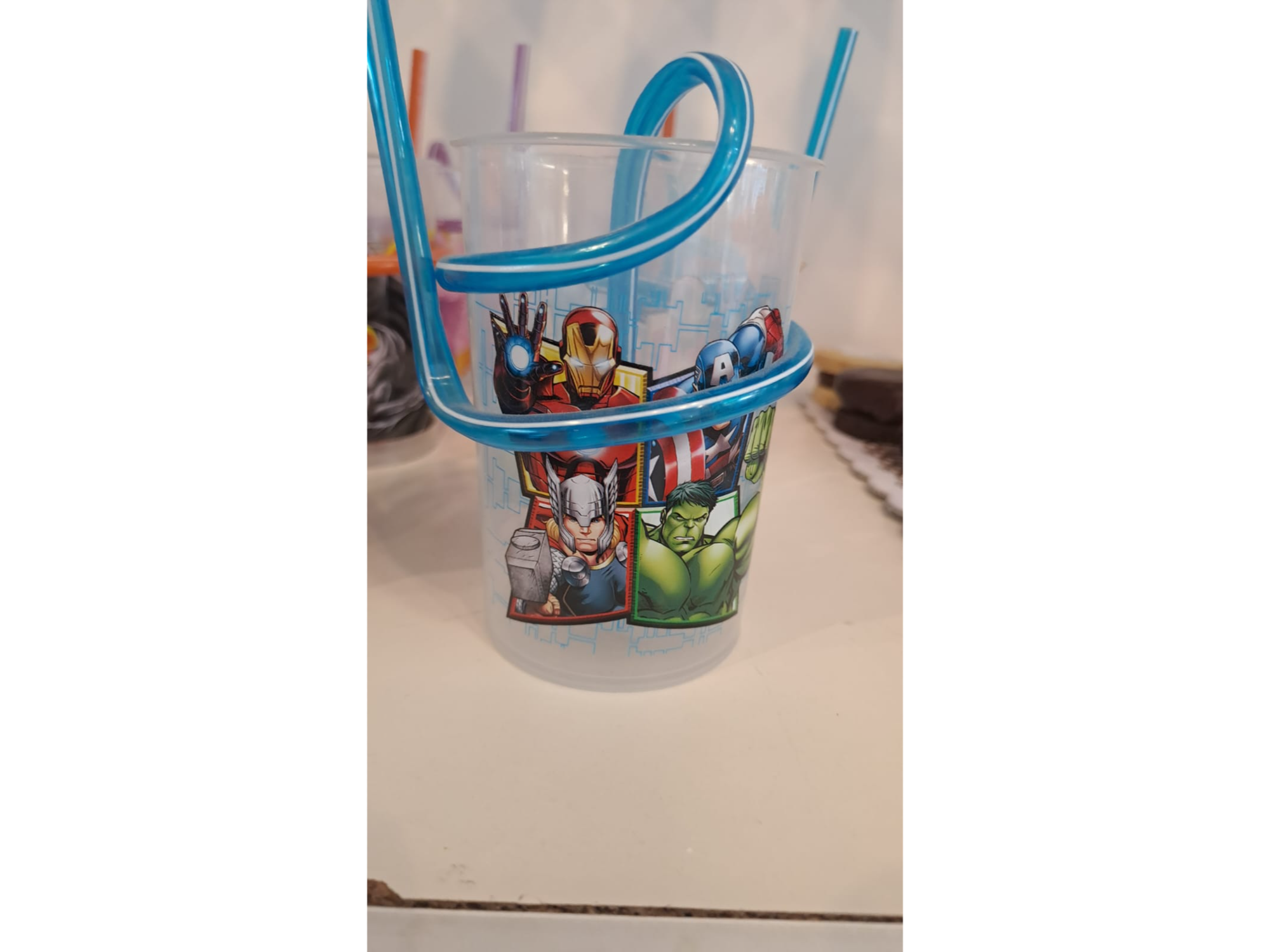 Vaso con sorbete los super heroes