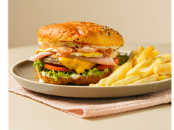 Hamburguesa bacon + papas fritas