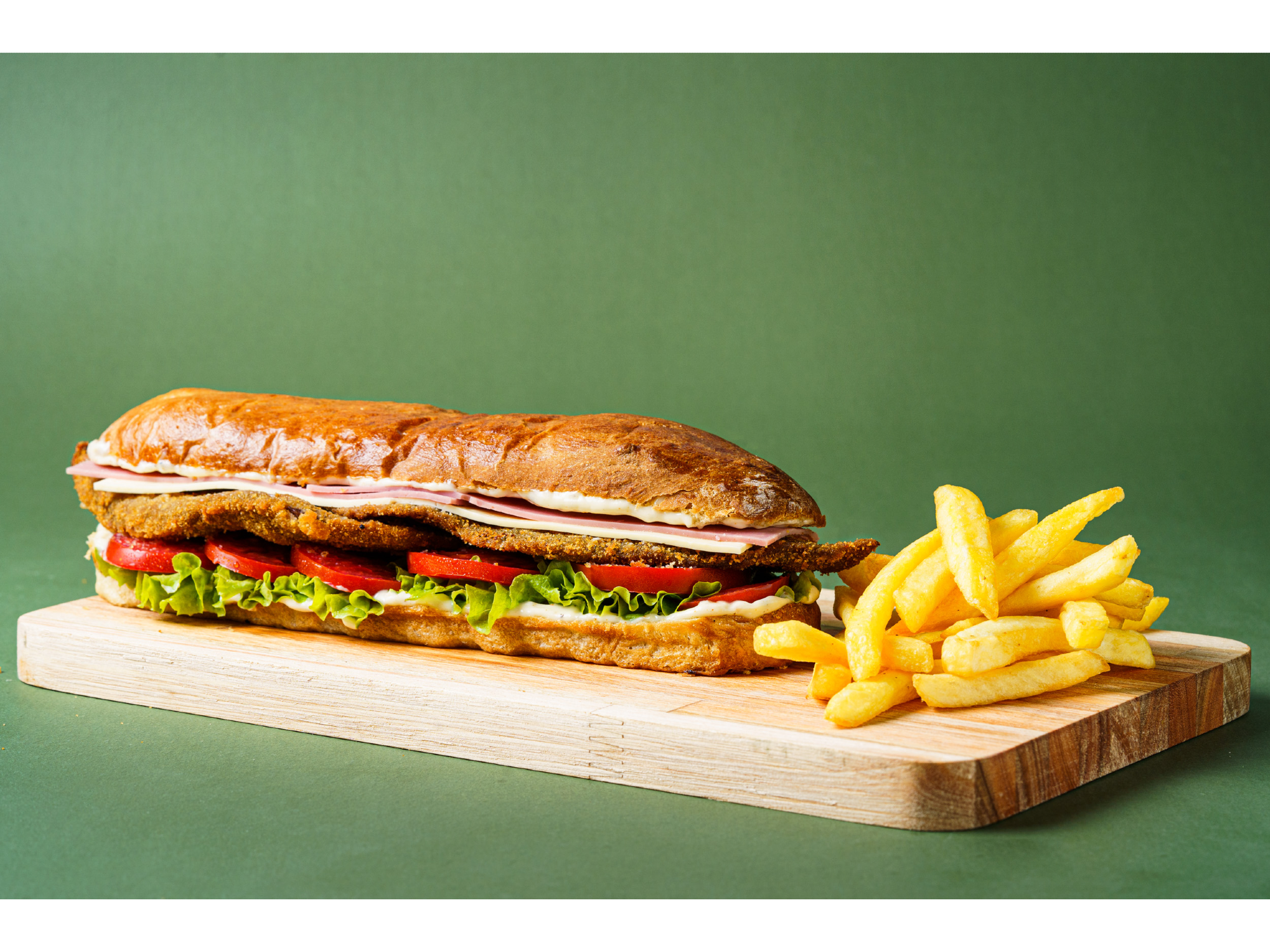 Sandwich de milanesa completo + papas fritas