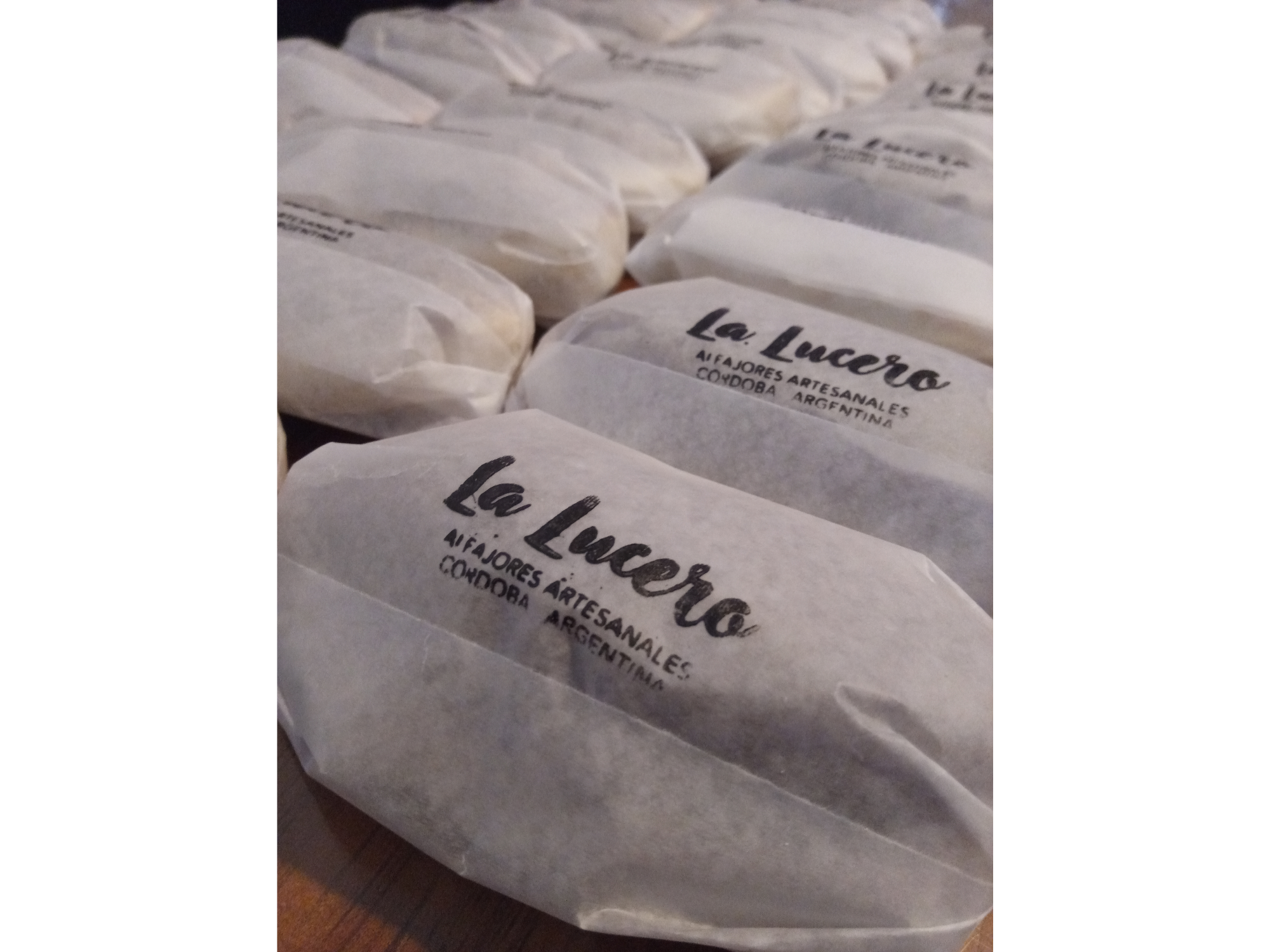 Caja de media docena de La Lucero