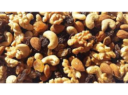 Mix simple y conciso (Nuez-pasas y mani) x 100 gms