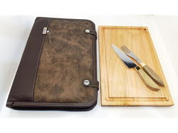 ESTUCHE, CON TABLA Y CUBIERTOS ARTESANAL
