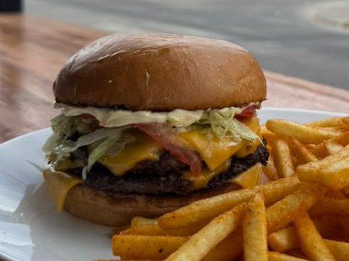 CLASICA + PAPAS FRITAS