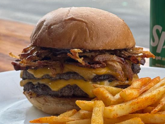 CRISPY + PAPAS FRITAS