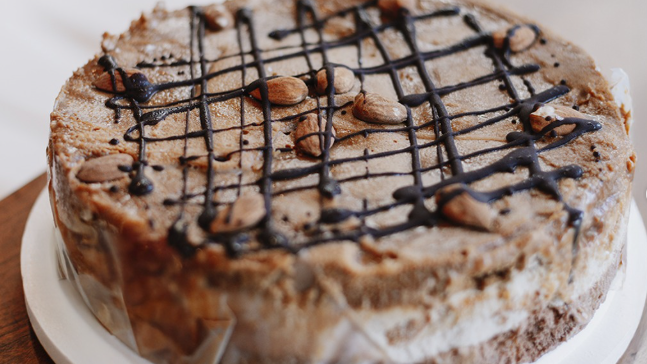 POSTRES Y TORTAS HELADAS