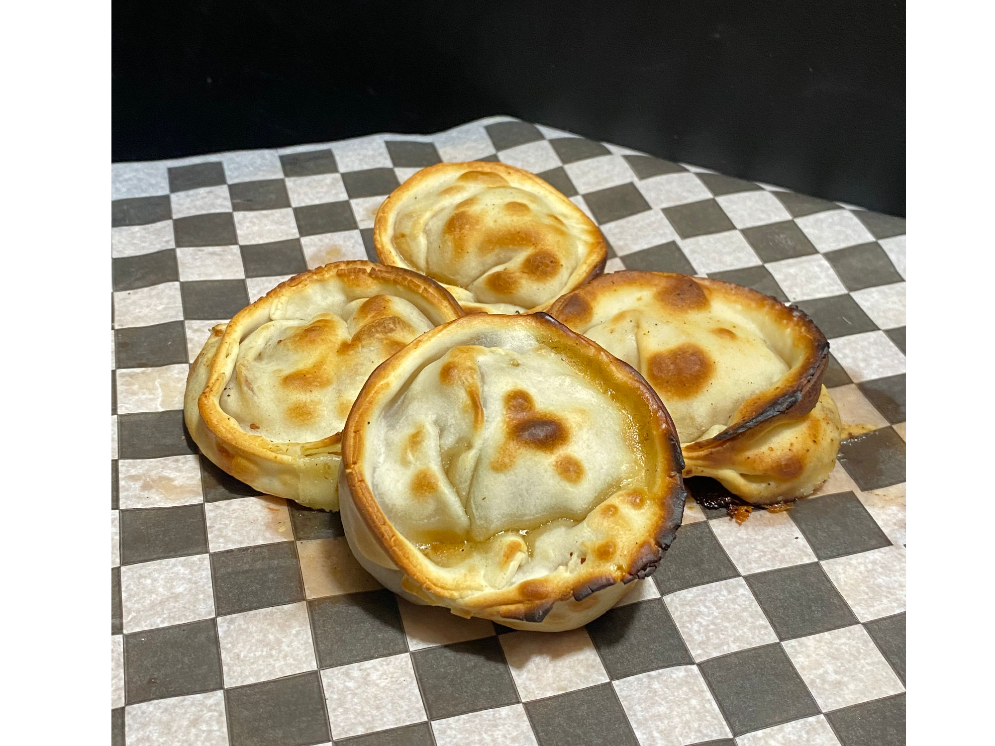 TOMATE , CEBOLLA & MUZZA