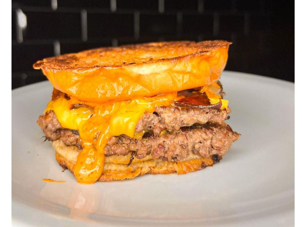 DOBLE BACON