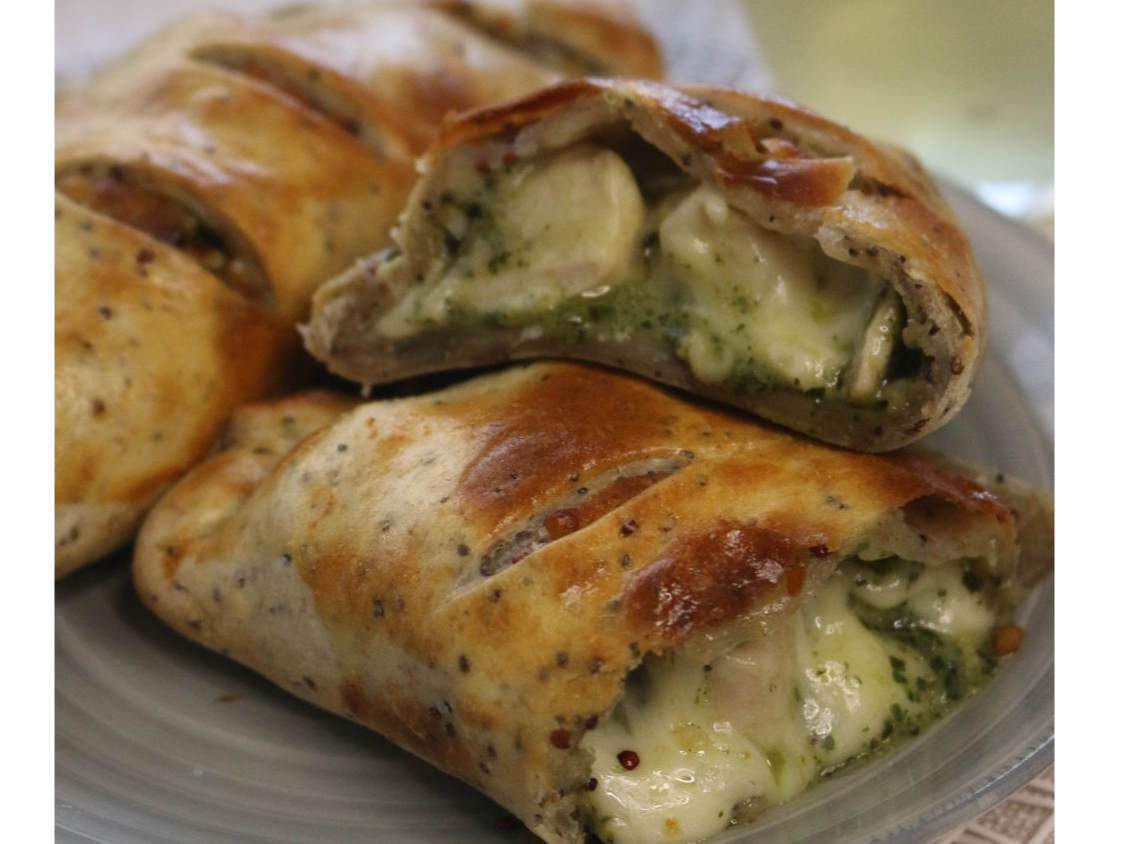 Calzone de Pollo al pesto