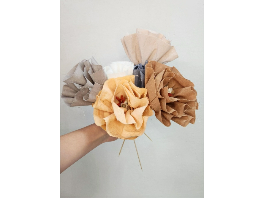 FLORES DE TELA GRANDES