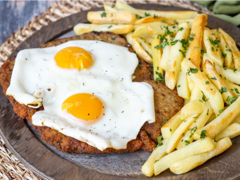 A caballo con papas fritas