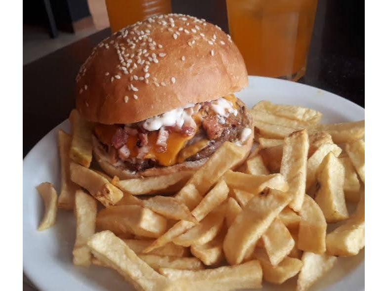 2 HAMBURGUESAS emperatriz