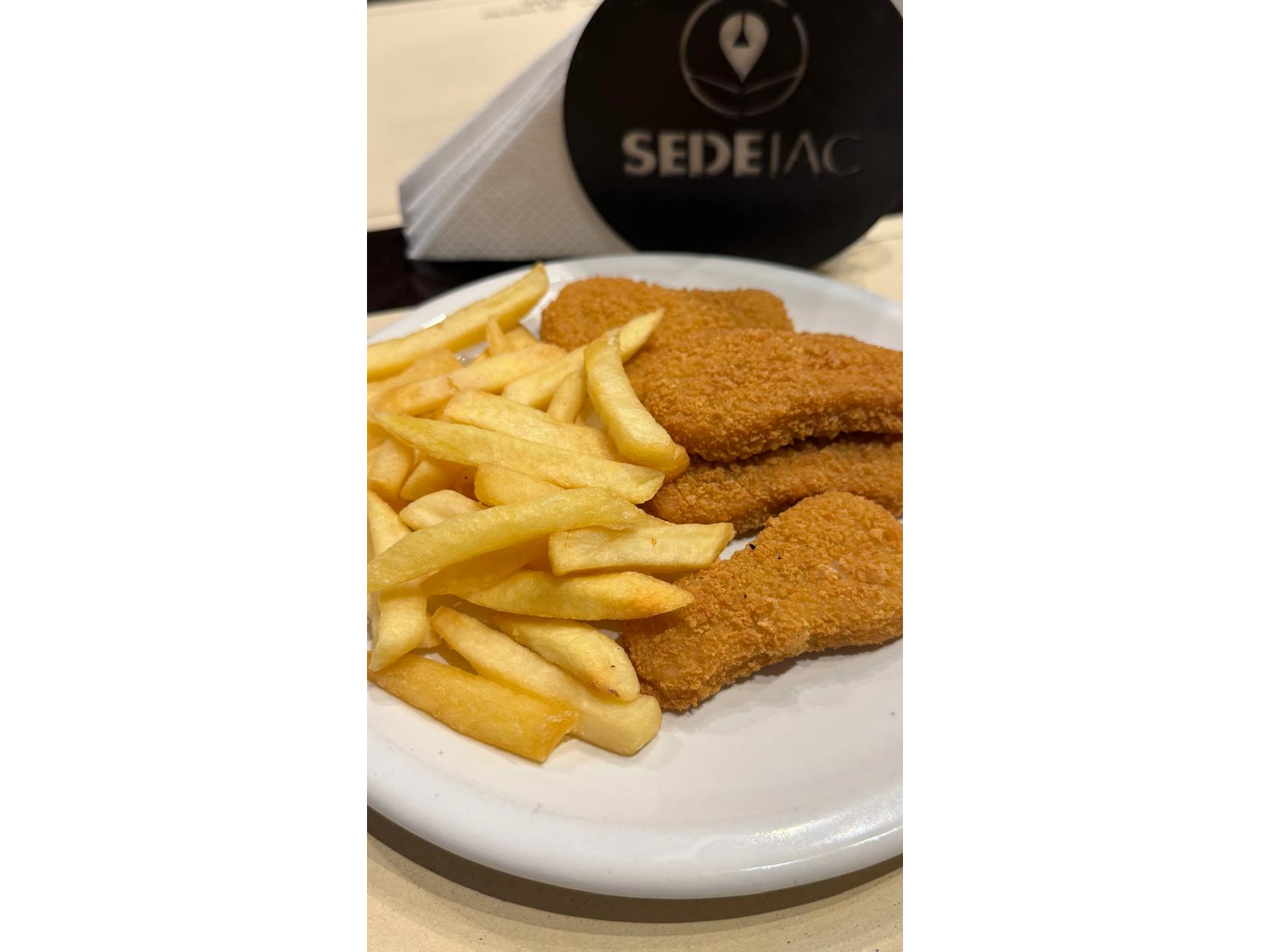 Patitas con papas fritas