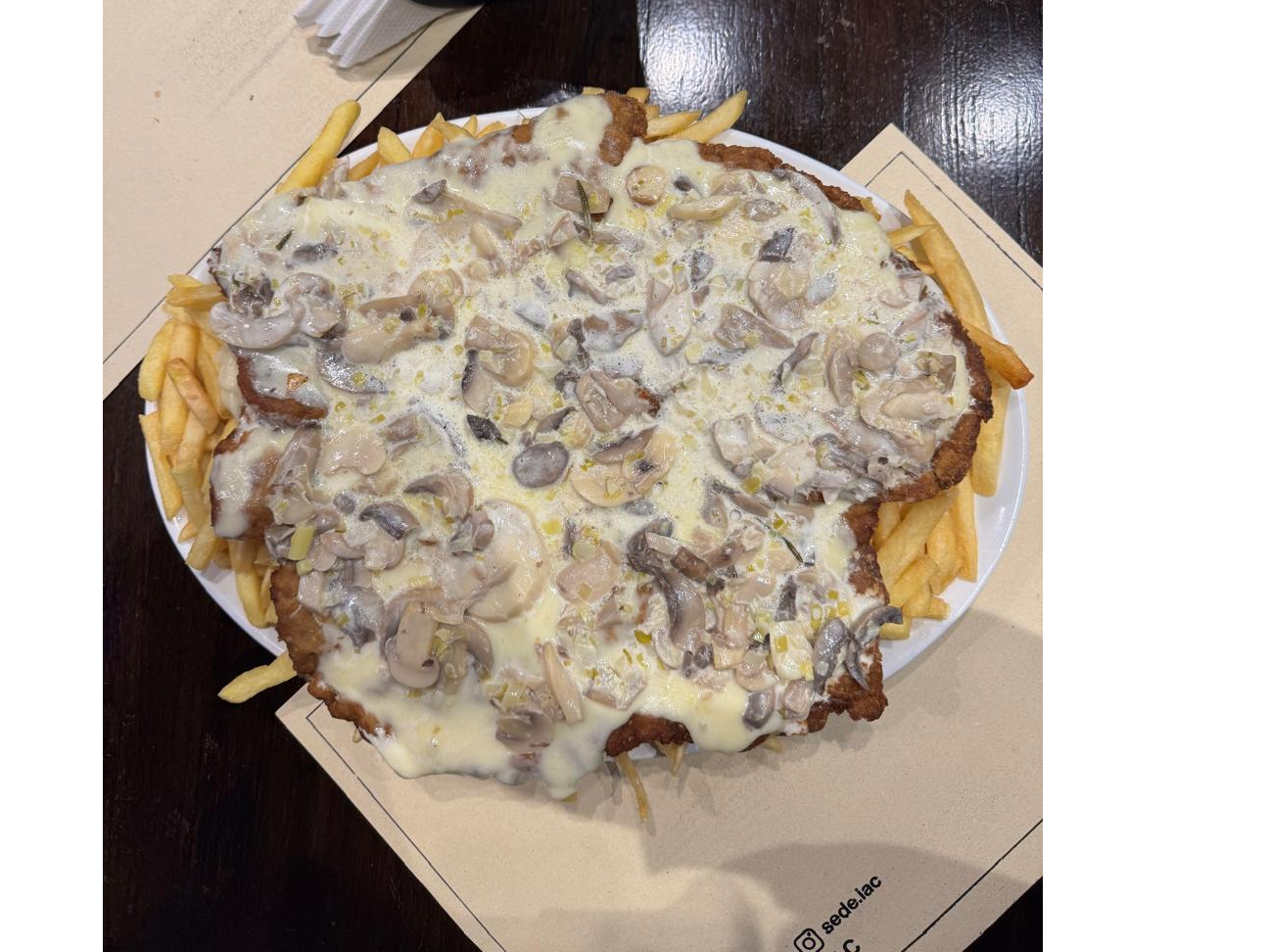 Milanesa de bodegón champigñon c/ fritas