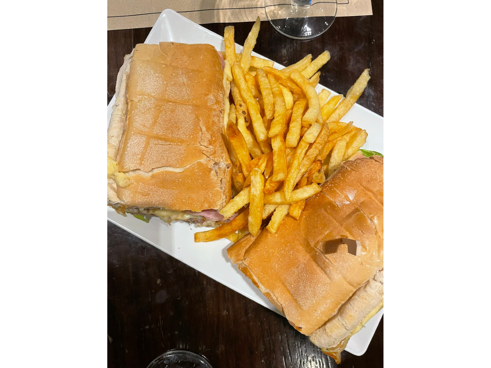 Lomo pan común c/ papas fritas