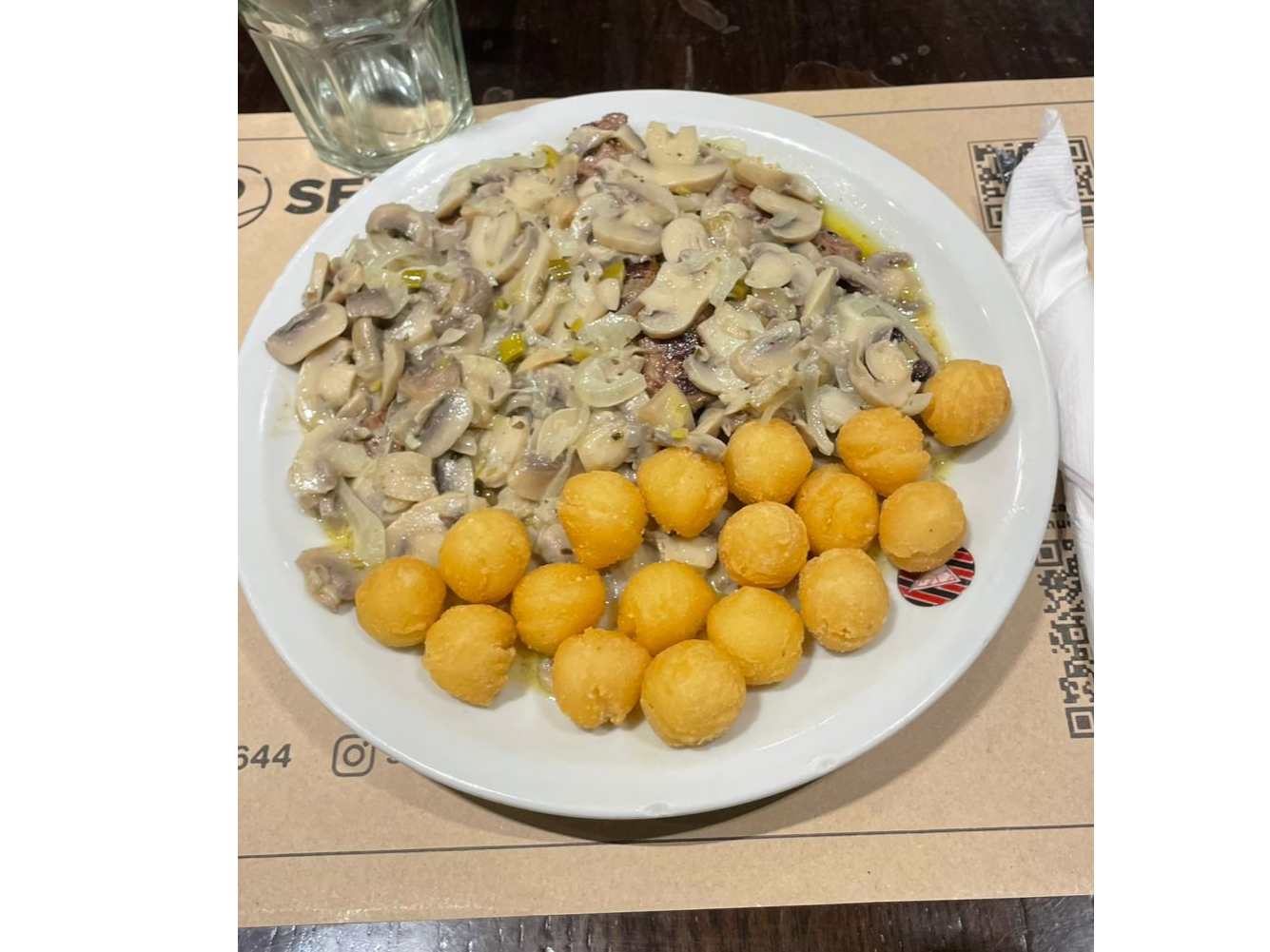 Lomo al champiñón c/ papas noisette