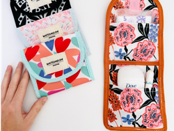 ESTUCHE DE HIGIENE CAMELIA