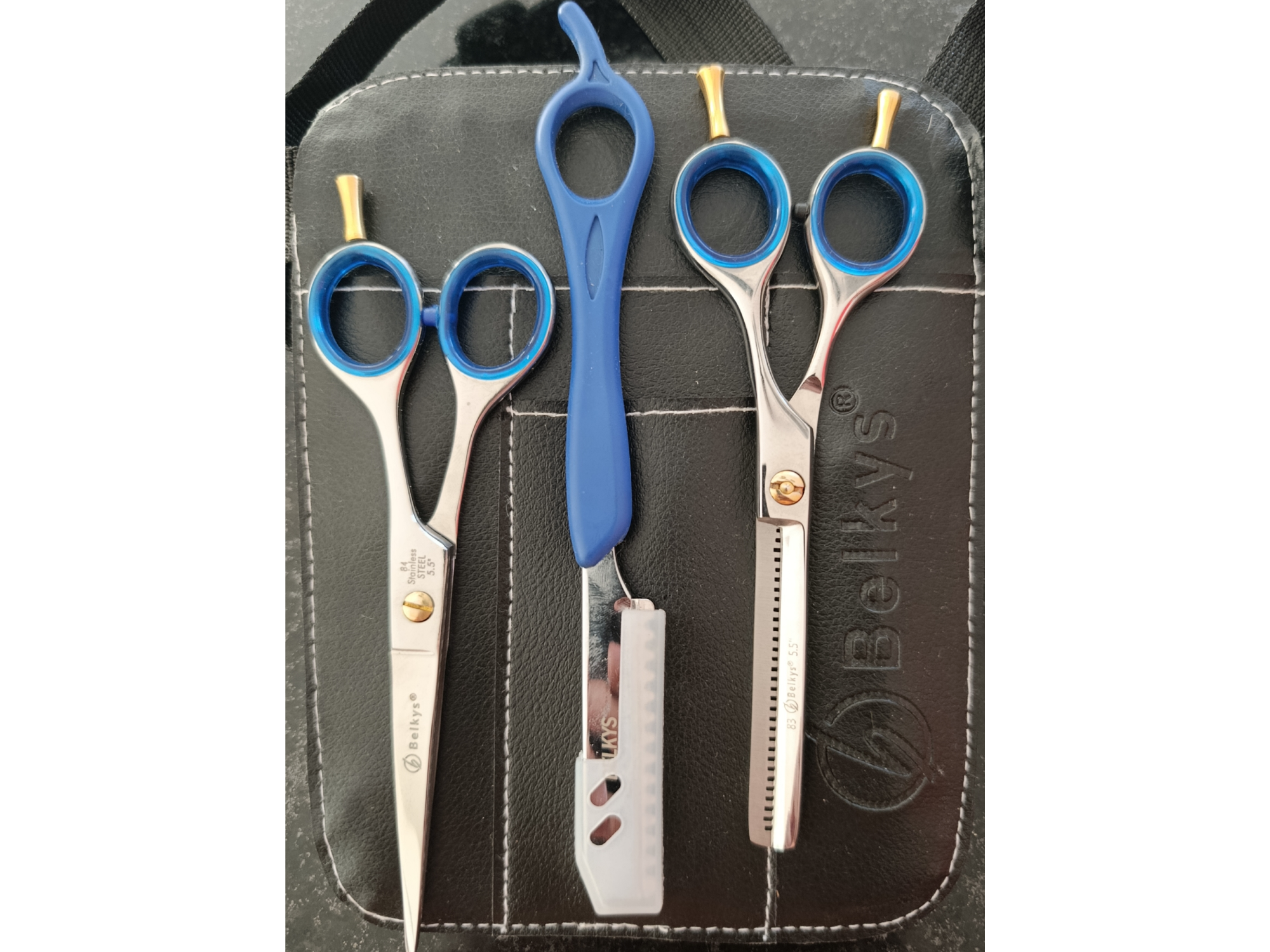 Tijera corte 5.5 + tijera pulir 5'5 + navajin+ cartuchera