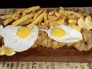 MILANESA  COMPLETA